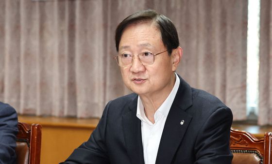모두발언하는 이찬진 금감원장