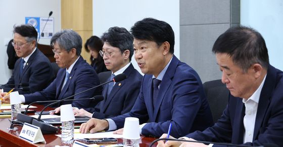 국토교통부 당정 발언하는 복기왕