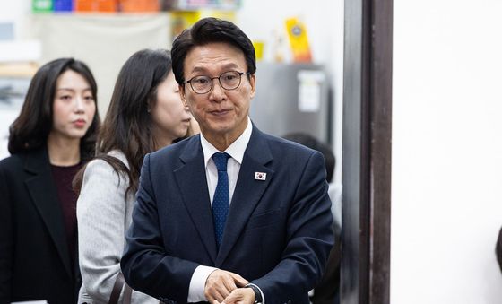 최고위 들어서는 김민석 대표