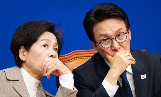 머리 맞댄 김민석 대표와 최민희 최고위원