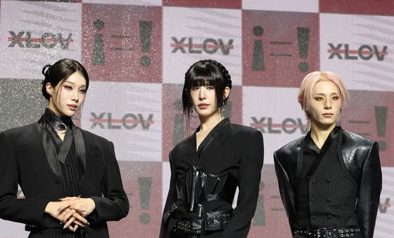 엑스러브, 독보적인 카리스마