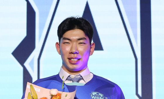 전유석, 우리카드 품으로