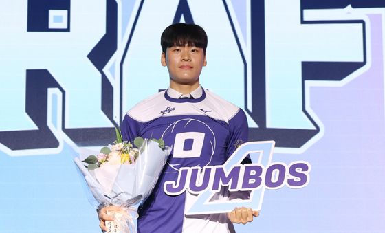 이승일, 대한항공 품으로