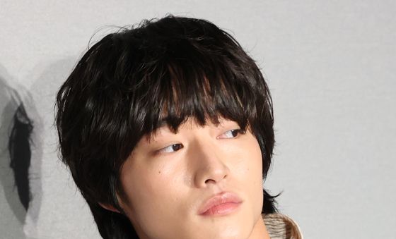 대만 가오슝 출신 모델 카이, 남다른 분위기