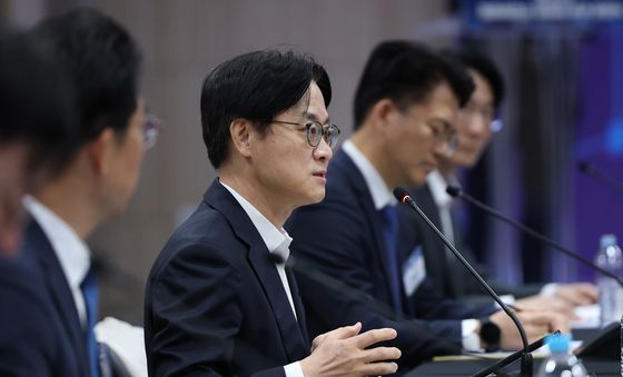 M.AX 얼라이언스데이터 분과 출범식 참석한 김정관 장관