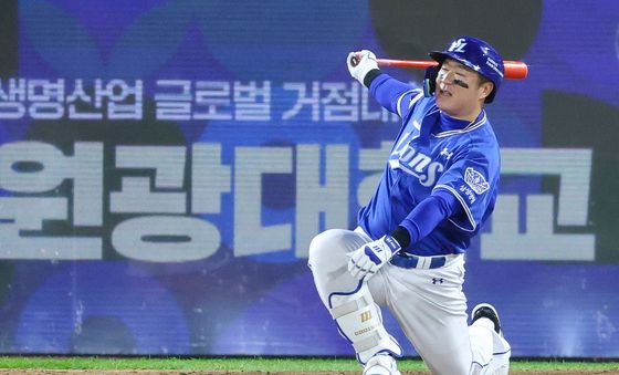 최형우 '삼진 아웃'