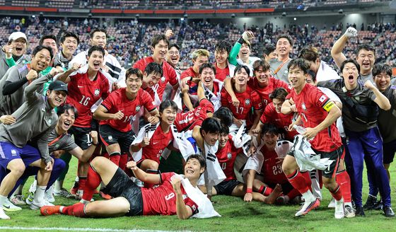 AG축구대표팀, 일본에 1대0 승리로 금메달