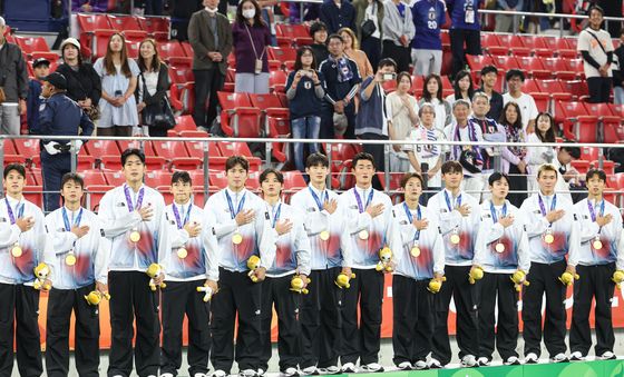 AG축구대표팀, 자랑스러운 금메달