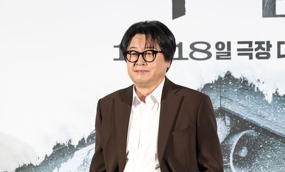 '폭설' 김윤석