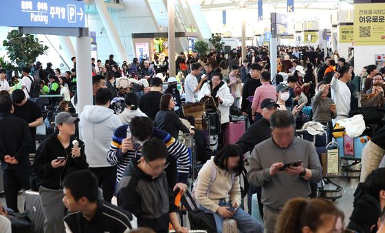 인천공항 네트워크 먹통에 인천공항 출국장 혼란