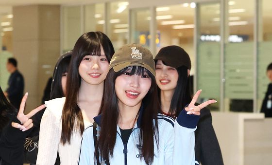 화이트 스콜피온 아코, 깜찍 브이