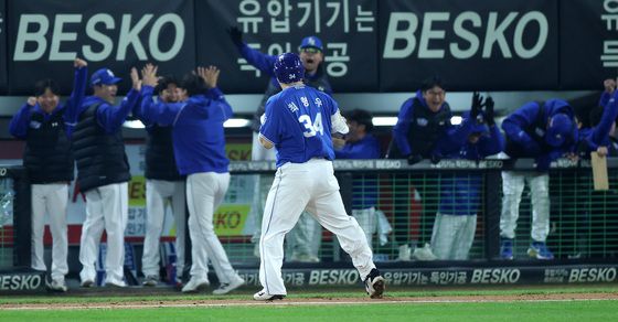다시 앞서가는 삼성