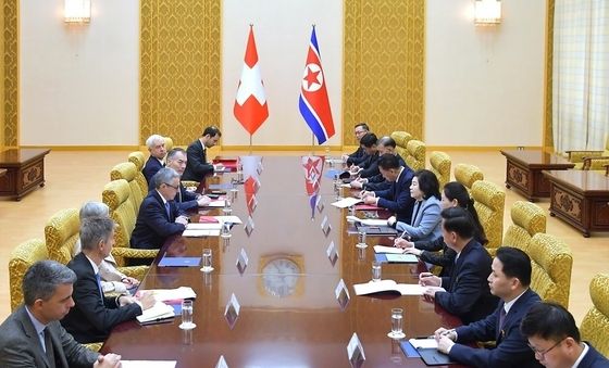 최선희 北외무상, '방북' 스위스 외무장관과 회담