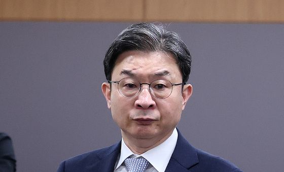 금융권 침해사고 긴급 점검회의 참석하는 이억원 금융위원장