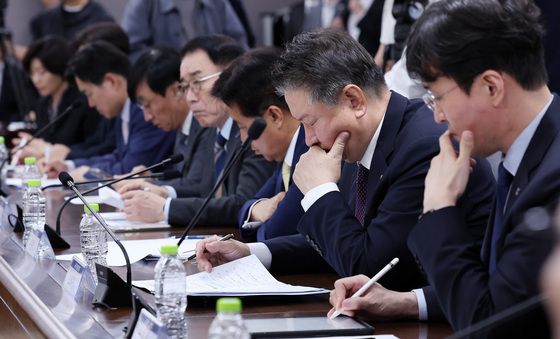 금융권 침해사고에 깊어지는 고민