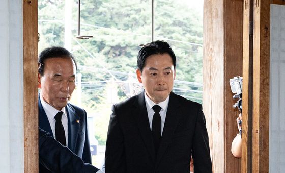 장동혁 국민의힘 대표, 육영수 여사 생가 방문