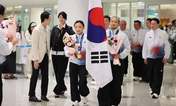 아시안게임 마치고 돌아온 서채현·김홍열