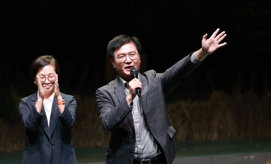 '나는 반딧불, 다음에 또 만나요'