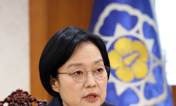 모두발언하는 한성숙 총리