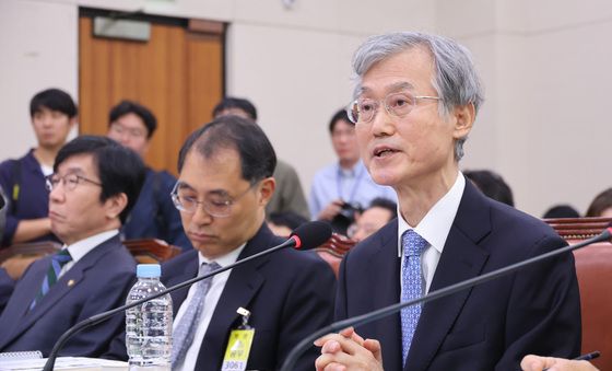 [국감] 이석 없는 조희대 '답변 거부'