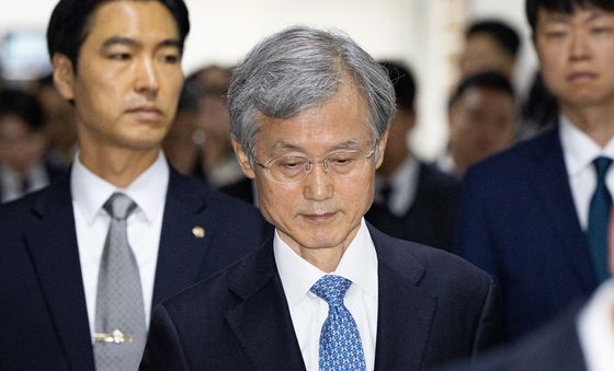 [국감] 감사장 향하는 조희대 대법원장