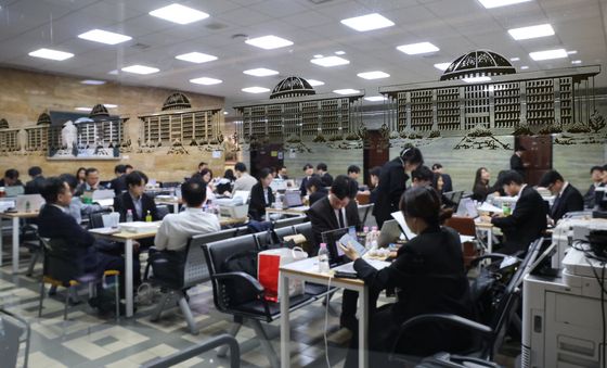 [국감] 국정감사 시작, 분주한 피감기관 직원들