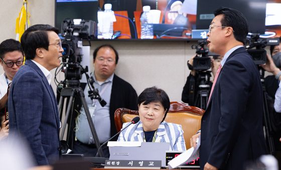 [국감] 법사위, 언쟁 벌이는 여야