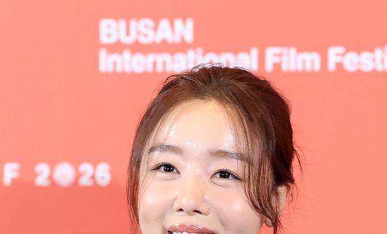 한선화, 생일 날 개막작 시사 영광
