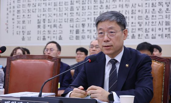 [국감] 조희대 대법원장 대신 답변하는 노경필 처장