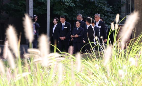 민간임대주택 둘러보는 한성숙 총리