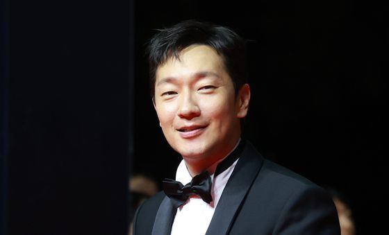 손석구, 부산 찾은 젠틀맨