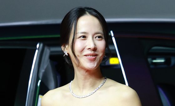 조여정, 고운 미소