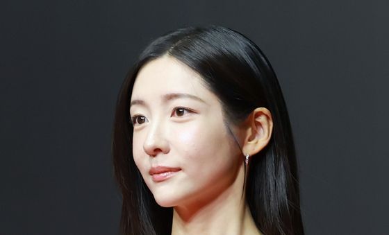 박지현, 부국제 밝히는 여신 미모