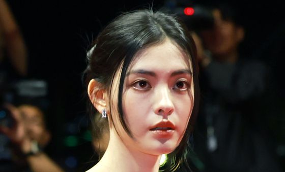 부산국제영화제 레드카펫 밟는 배강희