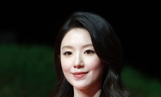 슈화, 은은한 미소