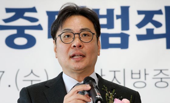 취임사하는 김기욱 초대 부산중수청장