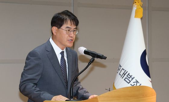 개청사 하는 김형근 수원중수청장