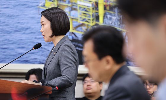 [국감] 업무 보고하는 이소영 장관