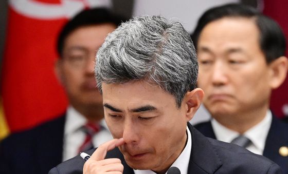 [국감] 국방부 국감장 자리한 강신철 장관