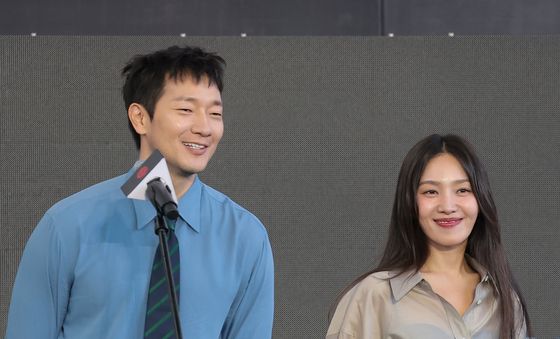 손석구·최희서, 닮은꼴 미소