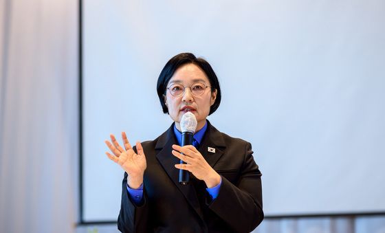 출입기자단 오찬간담회 발언하는 한성숙 국무총리