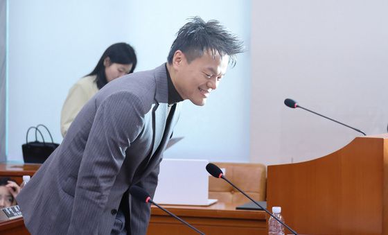 [국감] 증인 출석하는 박진영
