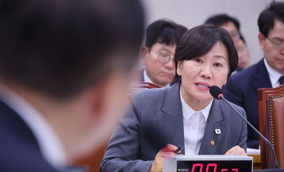[국감] 송미령 장관, 농해수위 국정감사 답변
