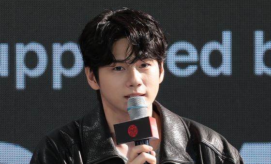 옹성우, 햇살 남신
