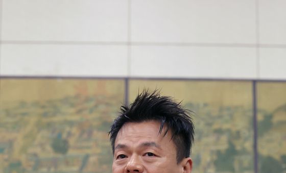 [국감] 답변하는 박진영 위원장