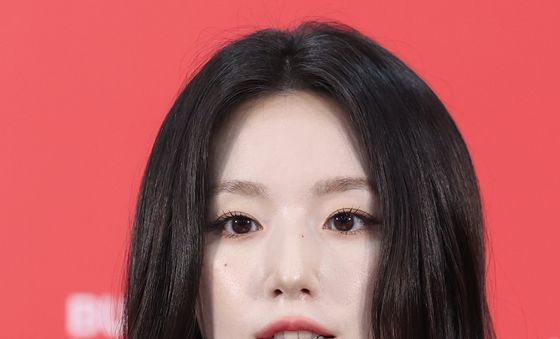 아이들 슈화, 인형이 따로없네