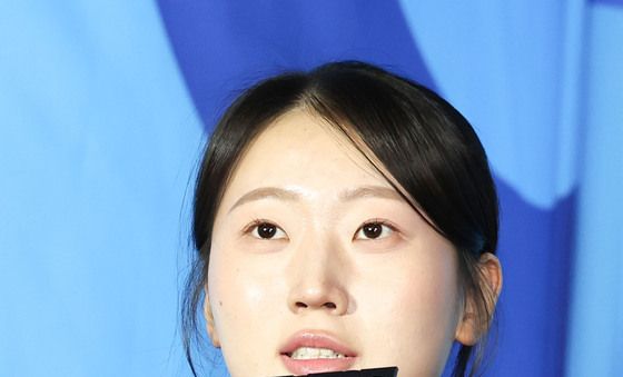 인사말하는 GS칼텍스 권민지