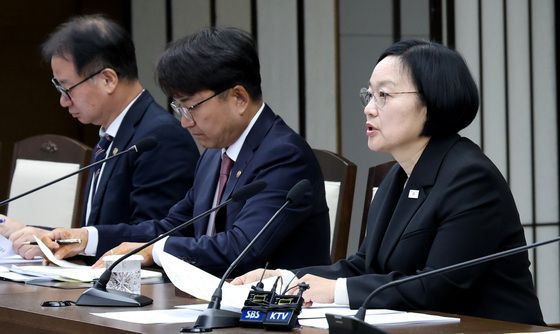 국가정책조정회의 발언하는 한성숙 국무총리