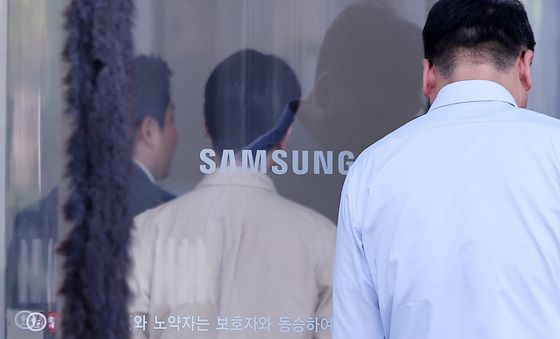 "하루에 1.2조"…삼성전자, 세계 테크기업 최초 영업익 100조 돌파