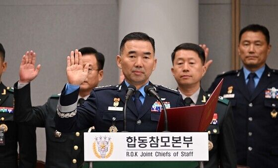 [국감] 선서하는 진영승 합동참모본부 의장